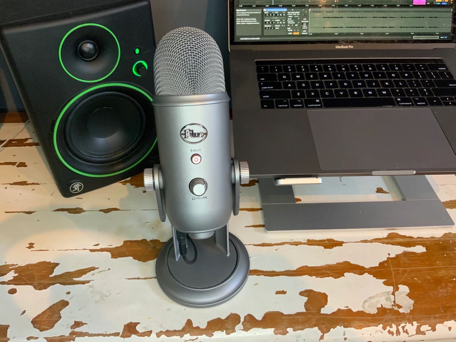 How To Get The Yeti Microphone To Have Vocals And Background Music At The Same Time