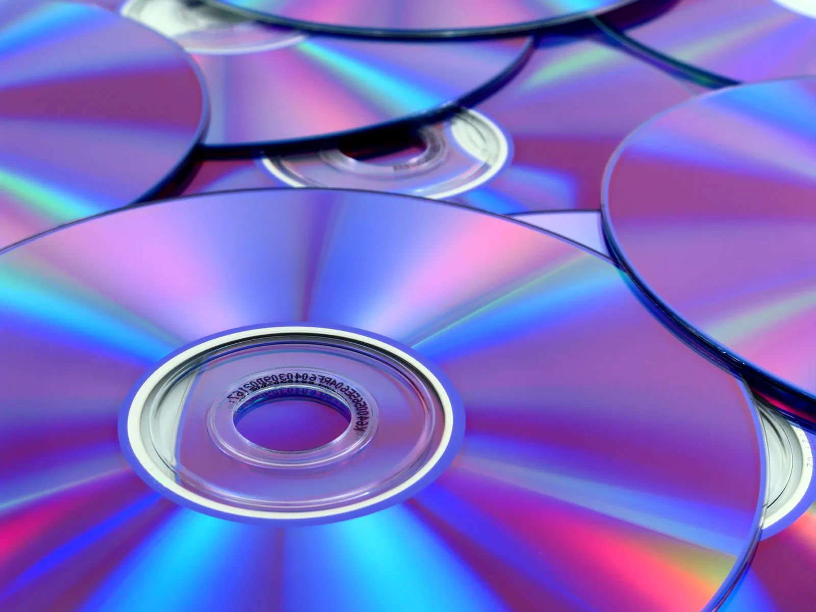 How To Make A CD With Pictures And Background Music