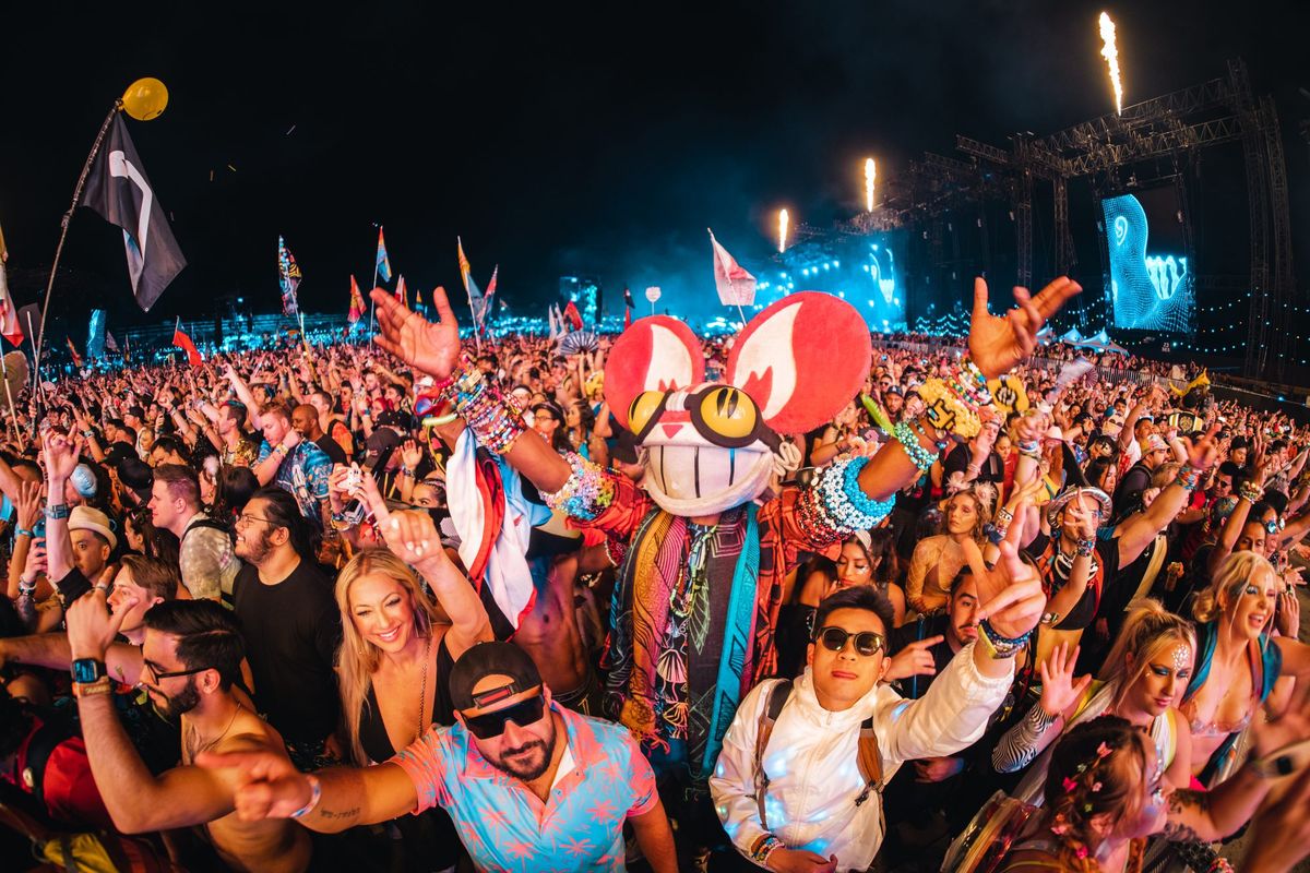 What To Wear To An EDM Festival