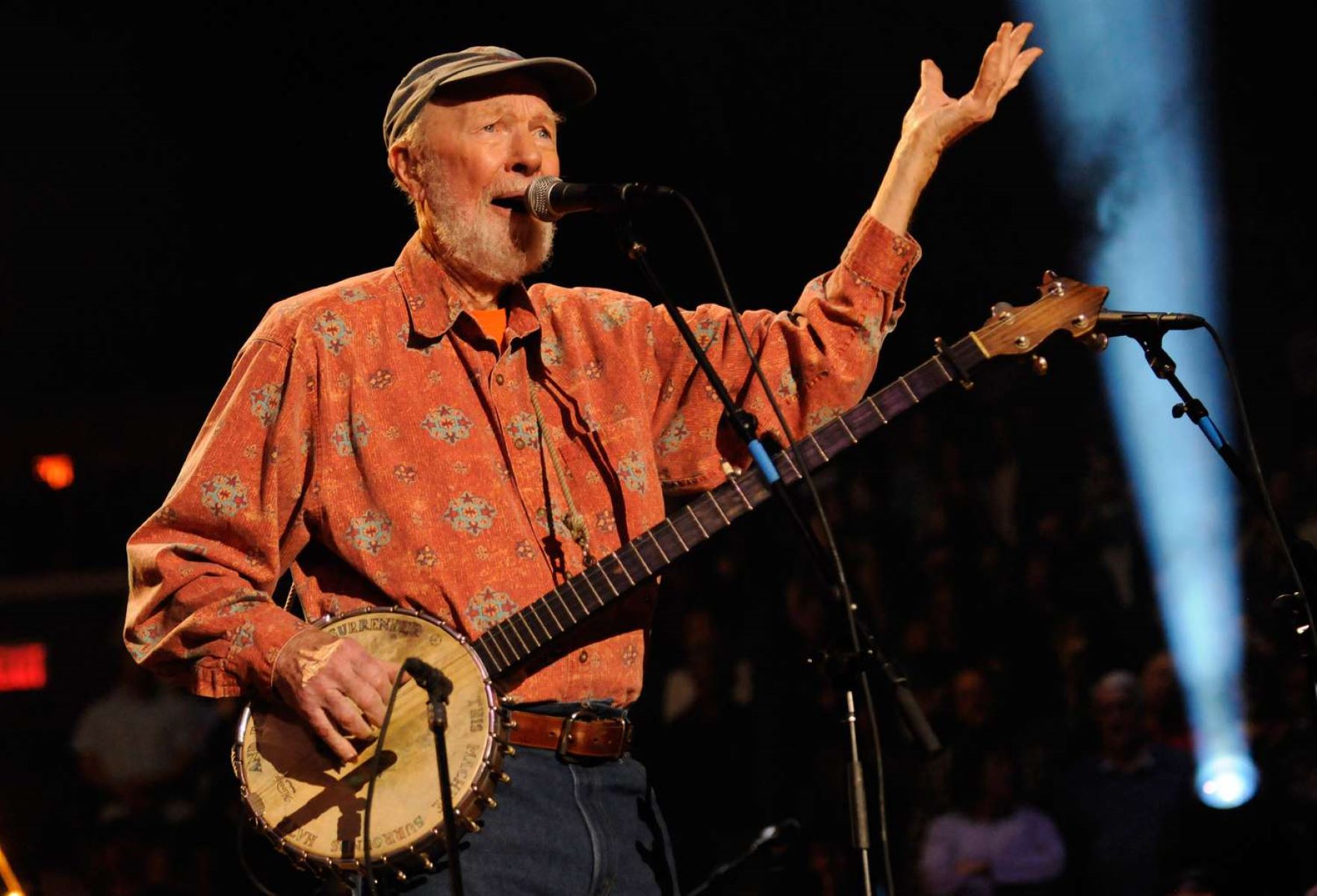 Which Group Was Lead By Folk Music Legend Pete Seeger?