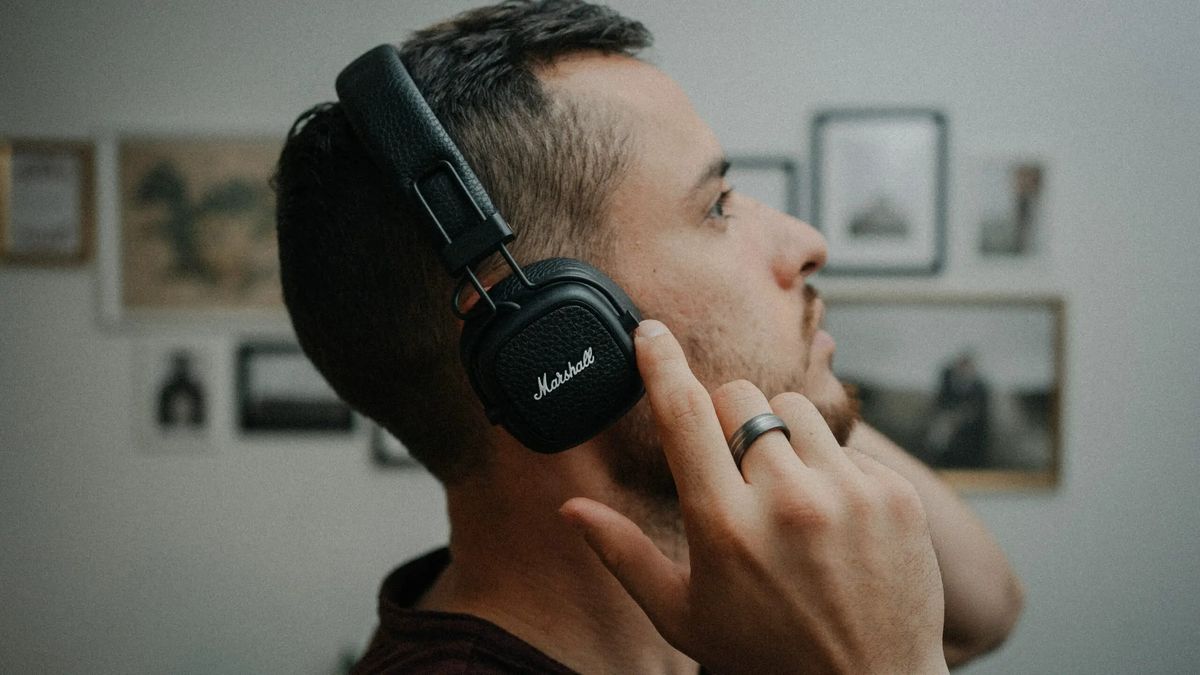 Why Do Noise Cancellation Headphones Give Me A Headache