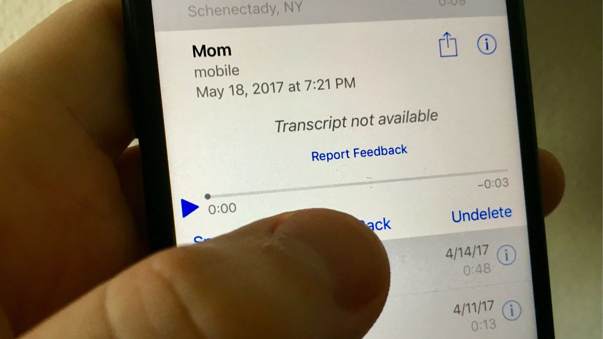 How Do You Change The Volume Of The Voicemail Playback On IPhone 8?