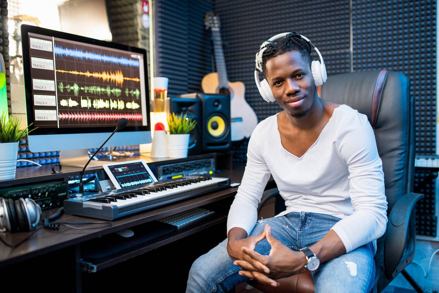How Much Does A Music Video Director Get Paid Audiolover