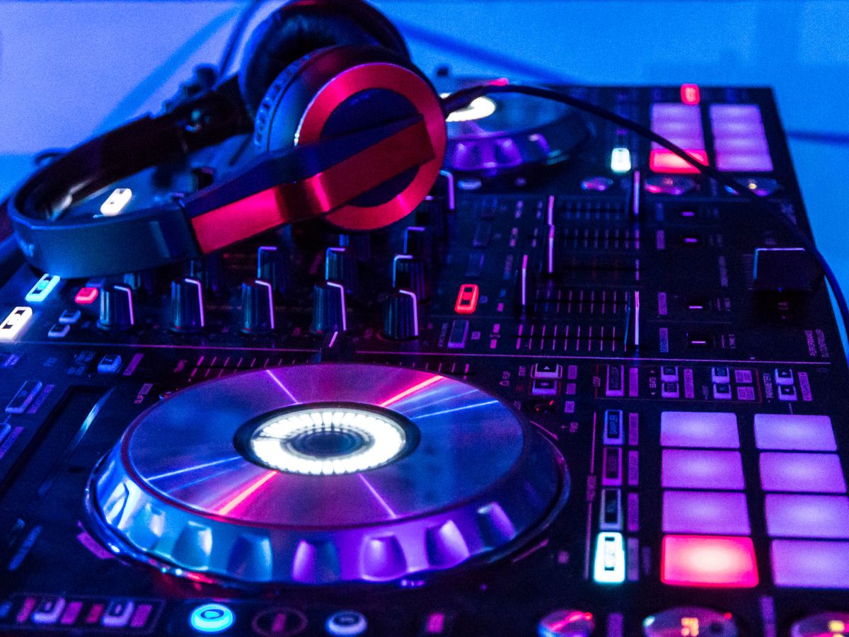 How To Add Sound Effects To DJ Mixer