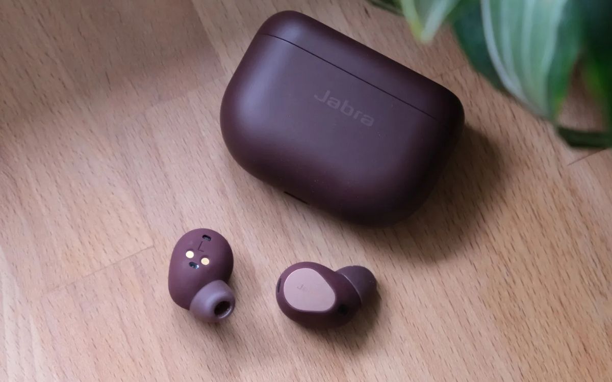 How To Connect To Jabra Earbuds