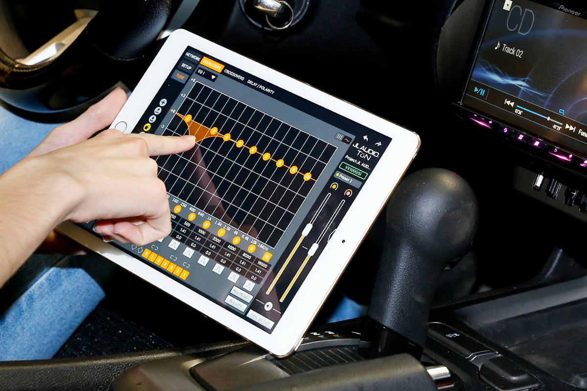 How To Hook Up An Equalizer To A Car Stereo