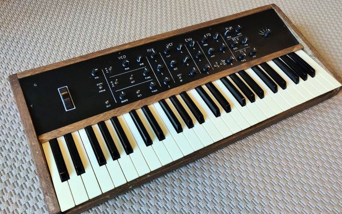 How To Make A Polyphonic Synthesizer Monophonic