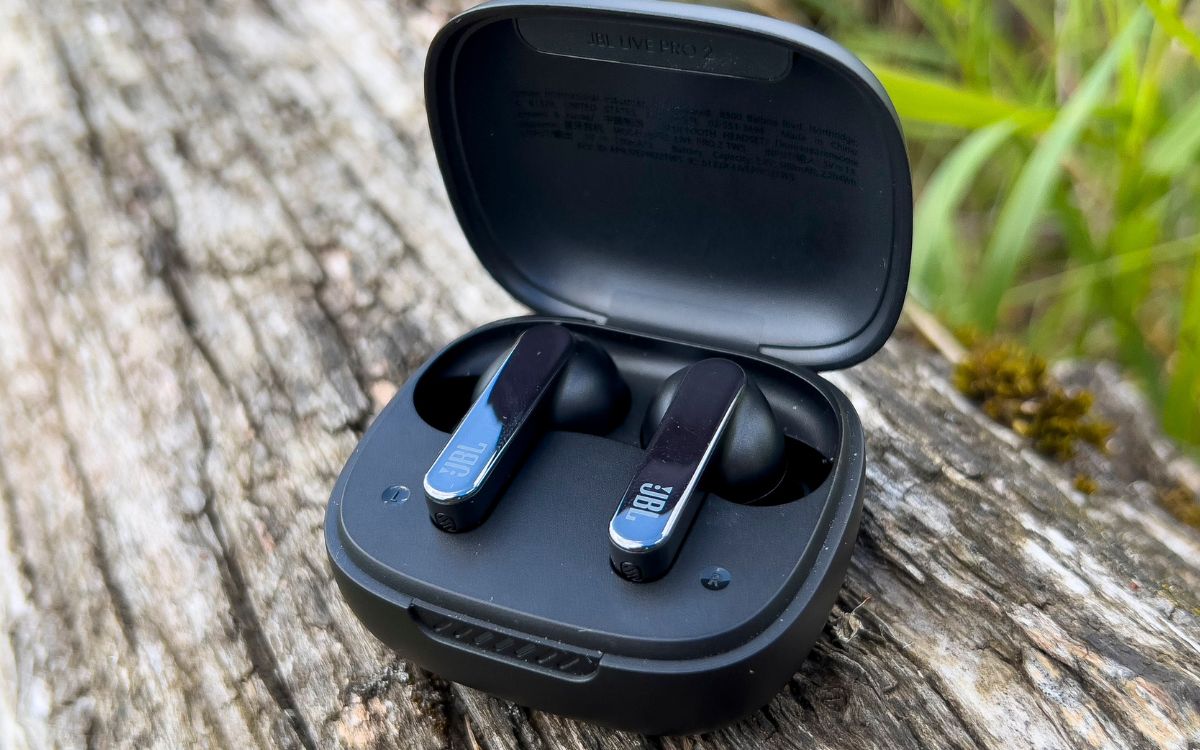 How To Pair JBL Wireless Earbuds To IPhone