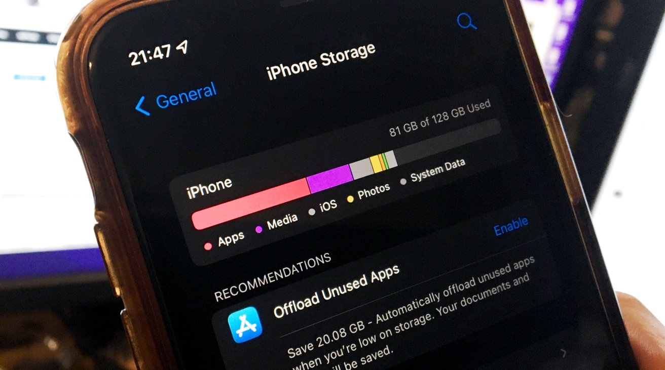 How To Reduce Podcast Storage On IPhone