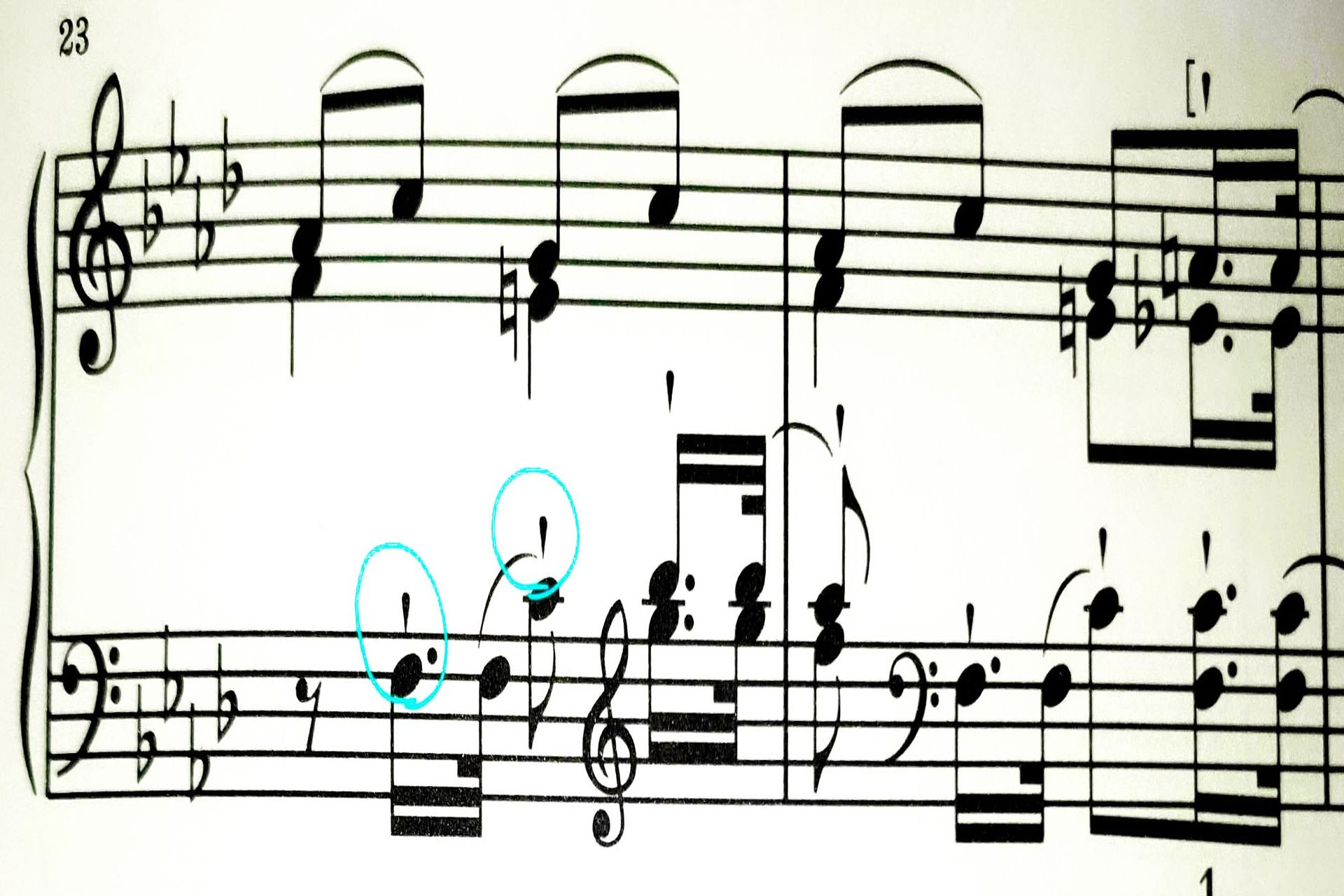 What Does It Mean When There Is An Arrow On Top Of A Note In Music