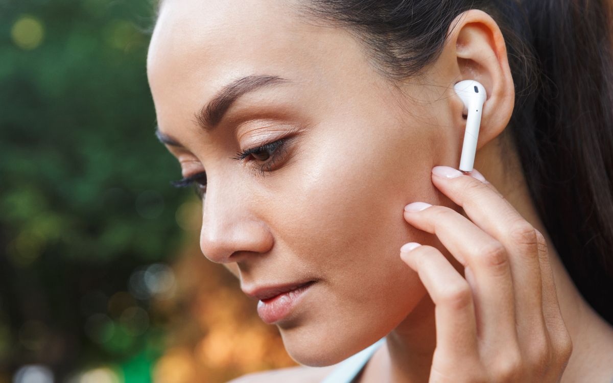 What Happens If You Wear Earbuds Too Much