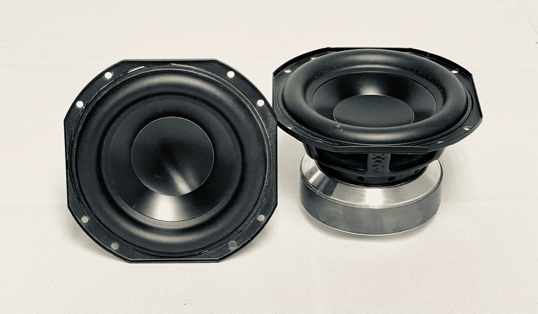 What Is Mid Bass Speaker