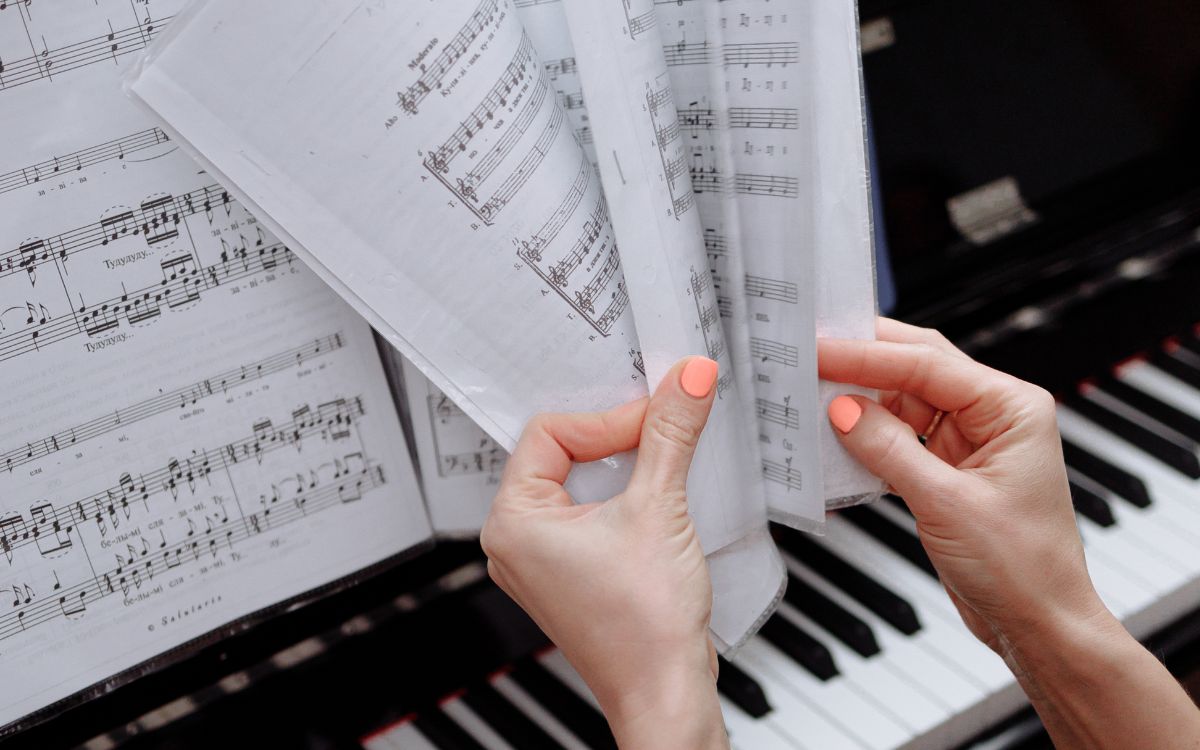 What Is The Difference Between A Composer And An Arranger