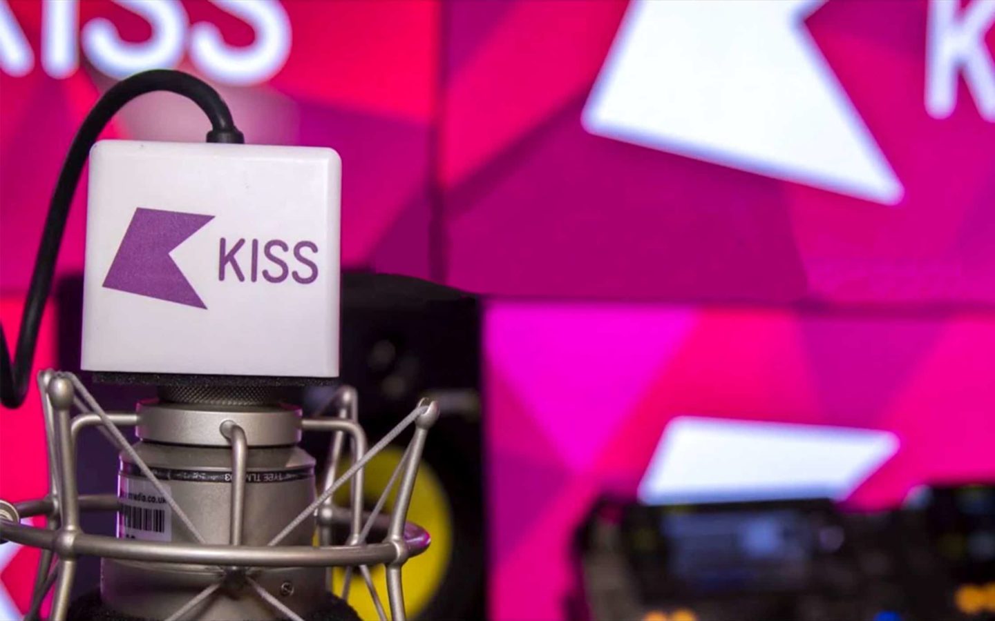What Radio Station Is Kiss FM