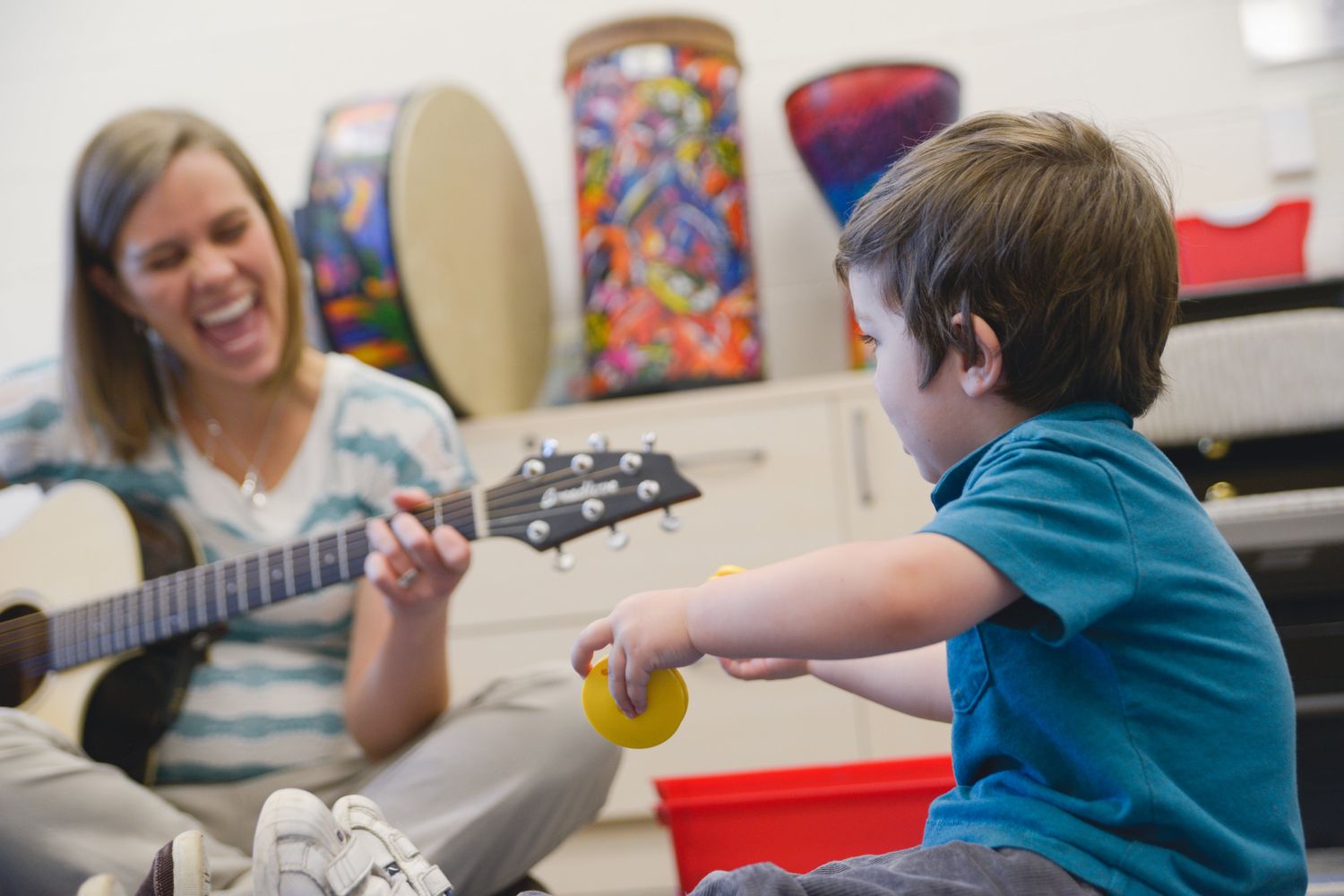 How Does Music Therapy Work With Autism