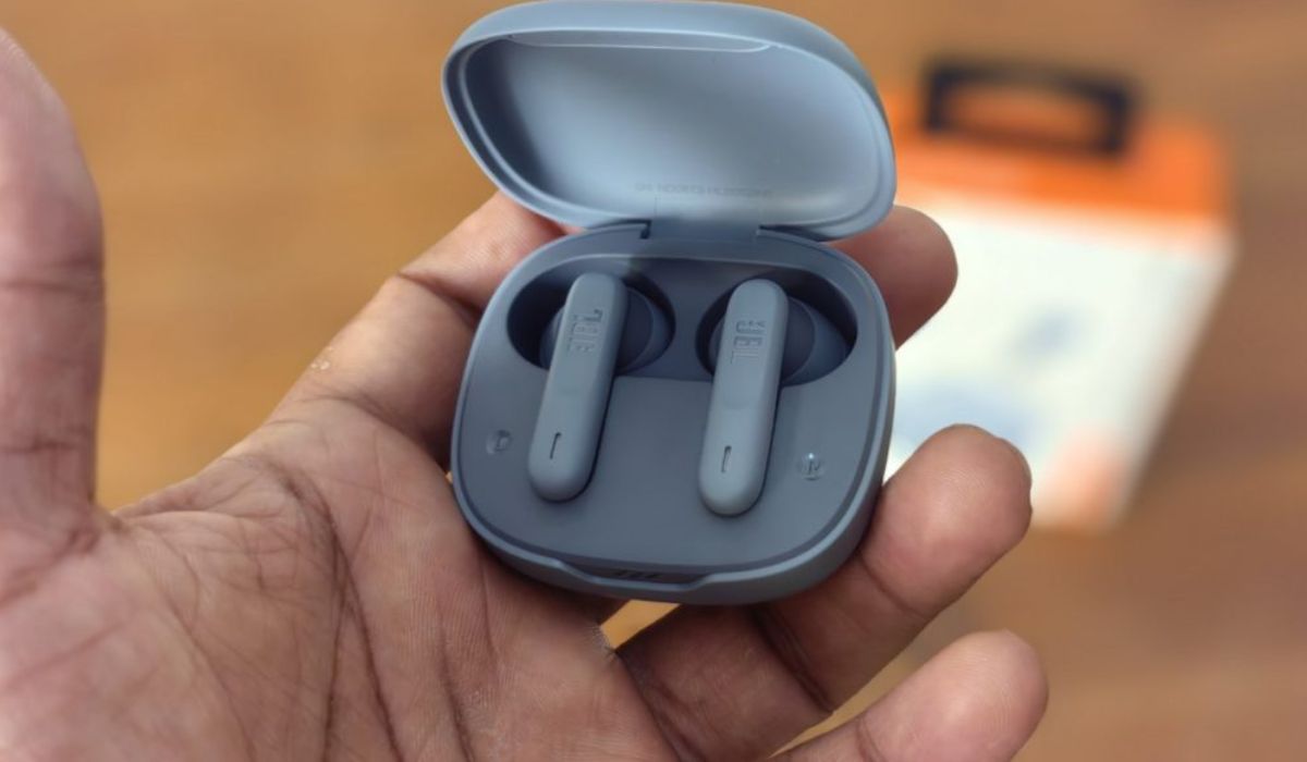 How To Get JBL Earbuds Out Of Mono Mode