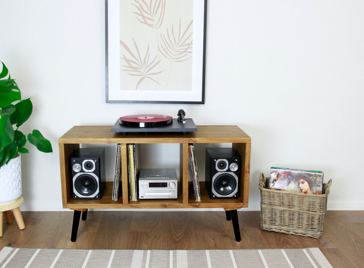How To Put A Turntable In A TV Stand