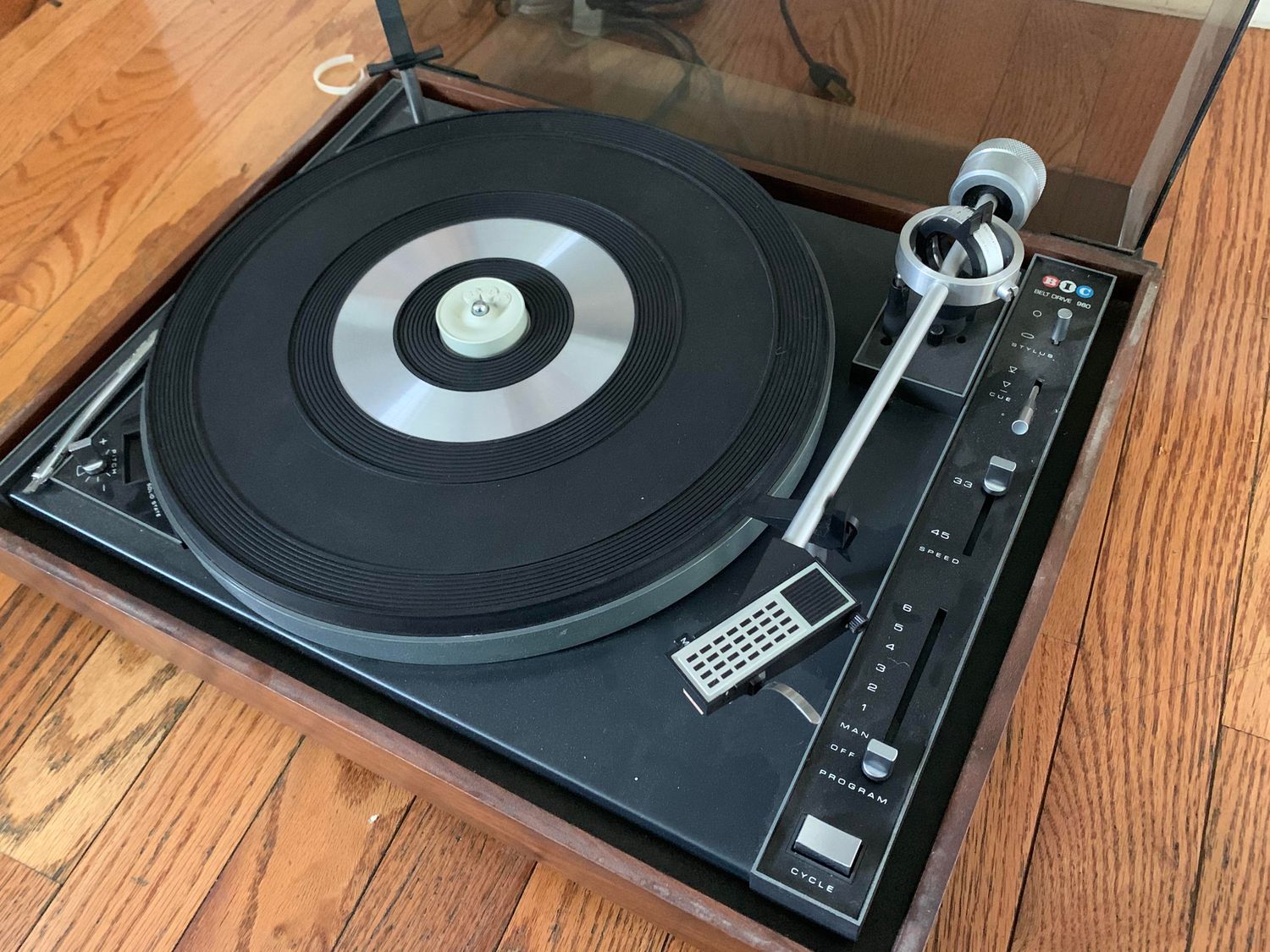 How To Set The Tone Arm On A Bic 980 Turntable