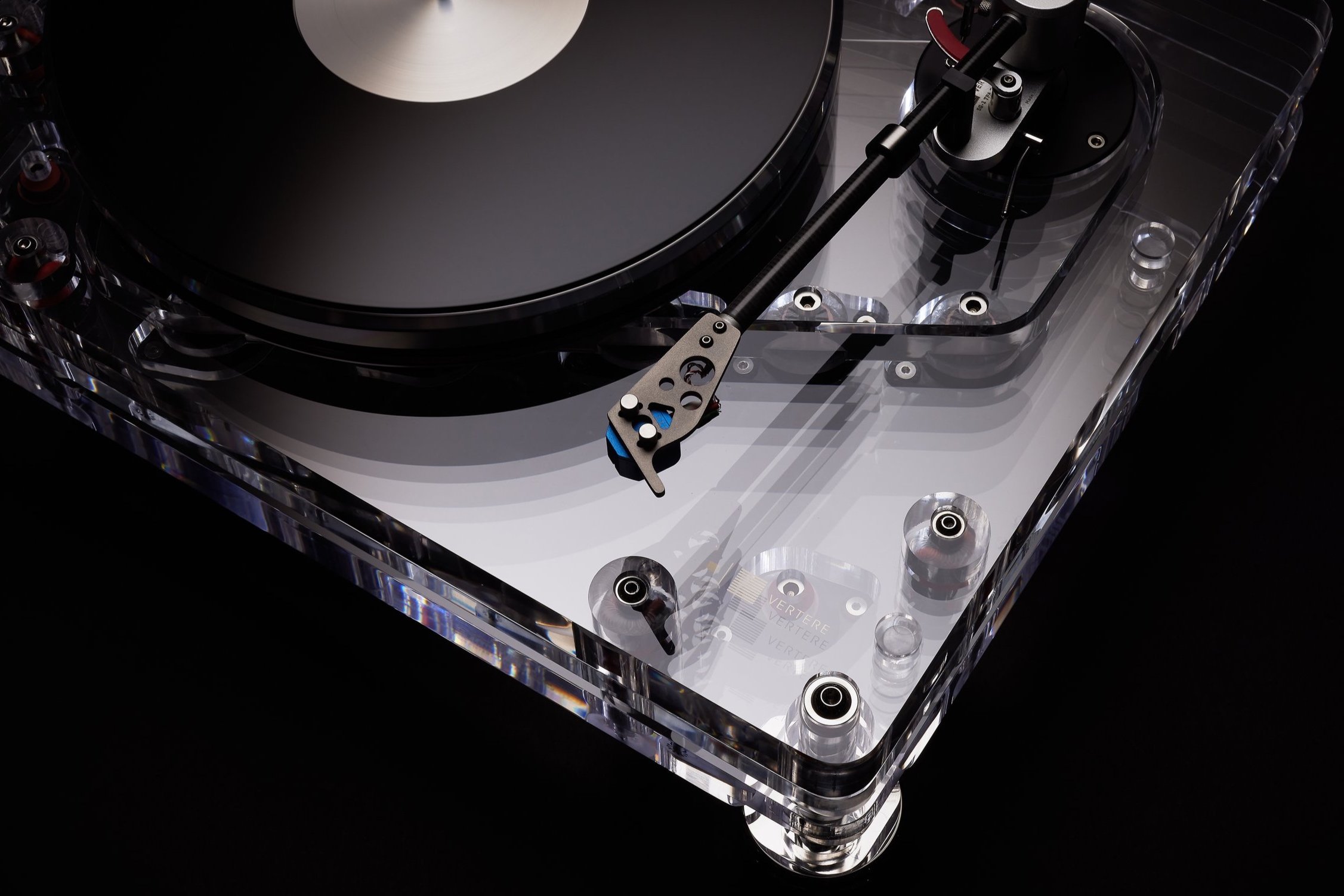 How To Use A Vinyl Turntable