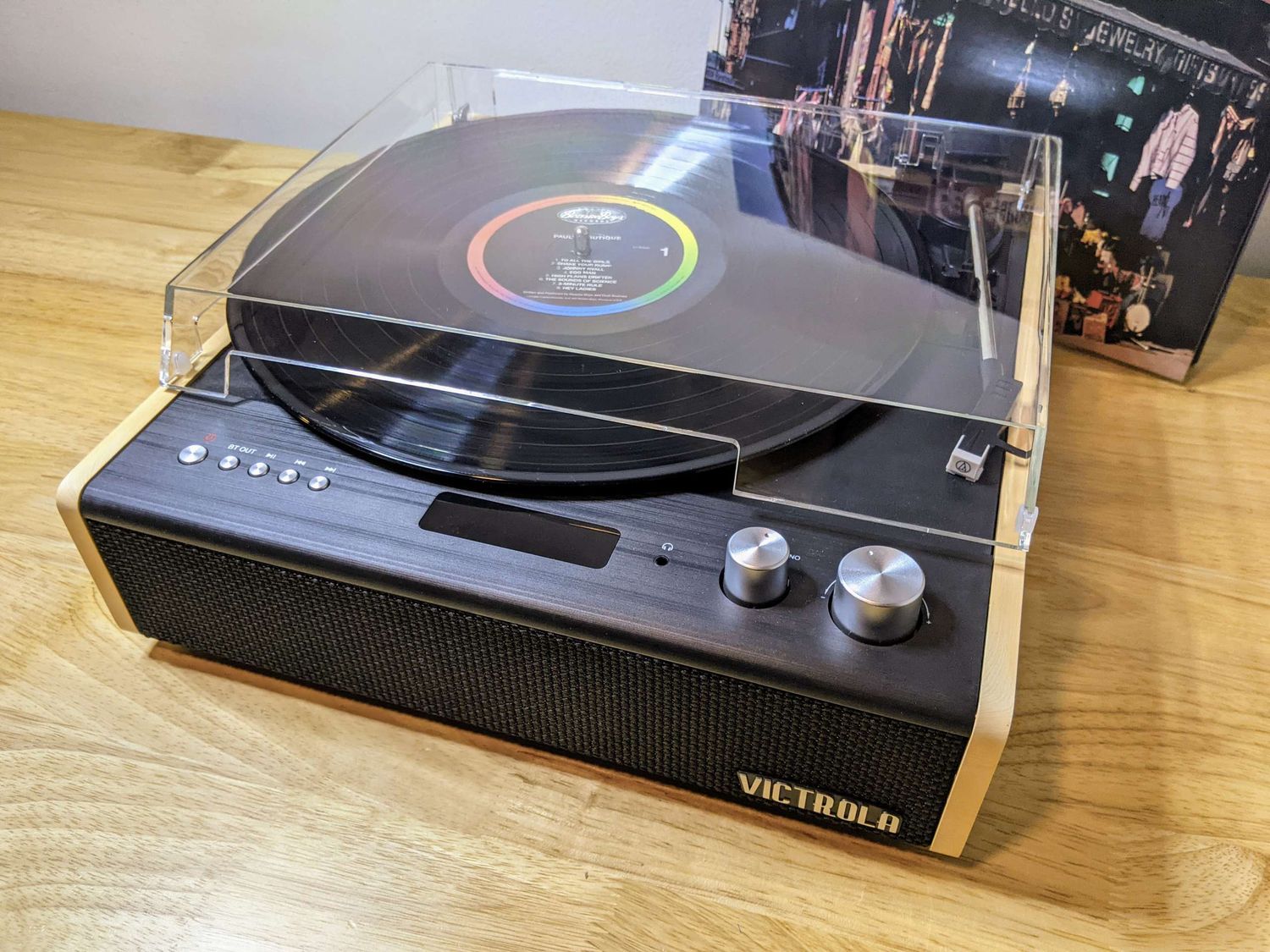 How To Use Victrola Bluetooth Turntable