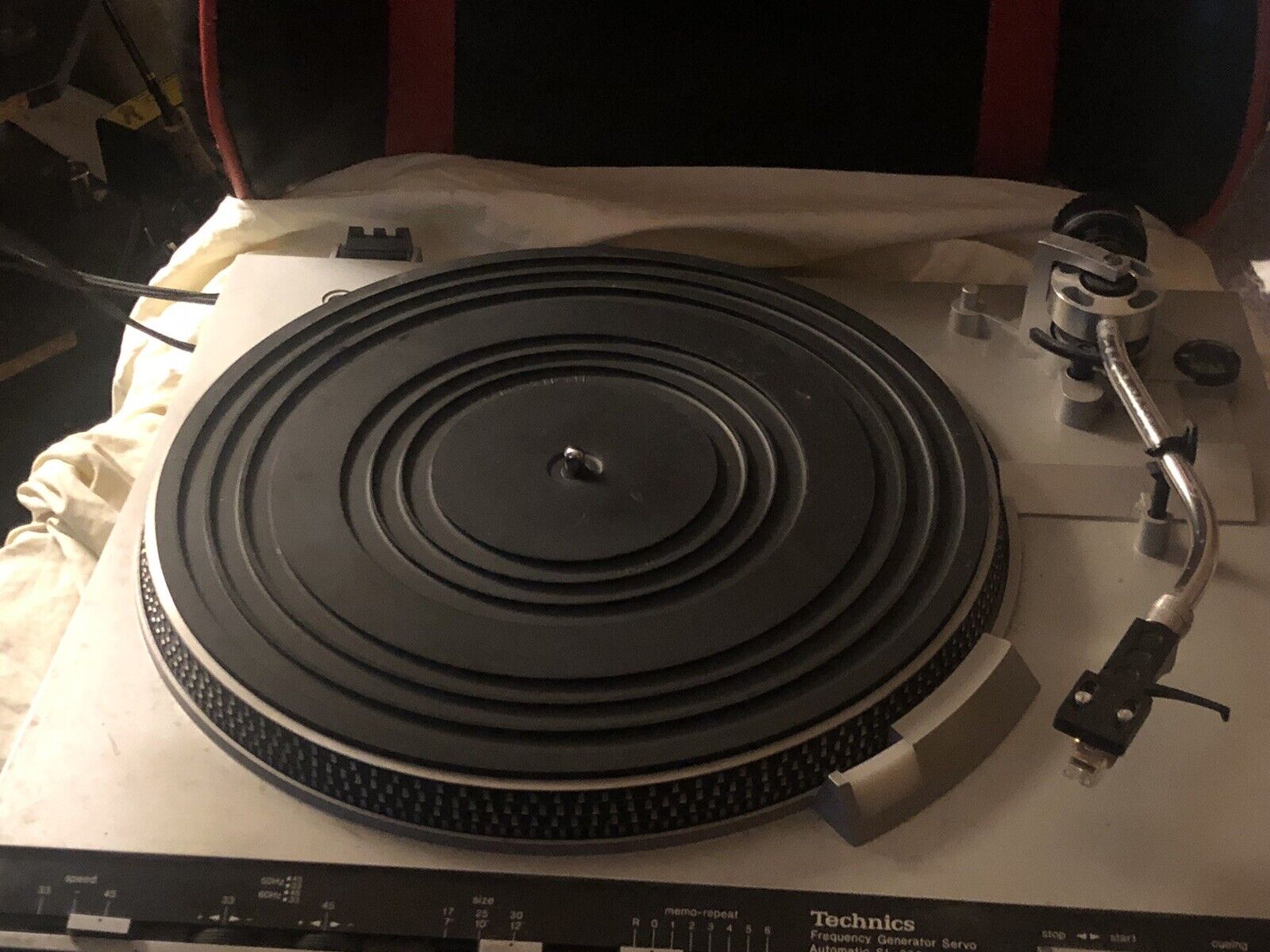 Loud Noise When Amand Turntable Turns