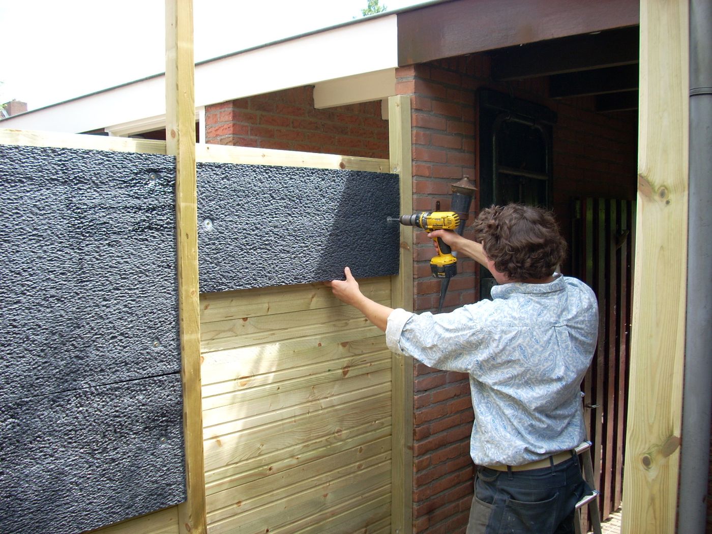 Using Insulation For Soundproofing When Siding