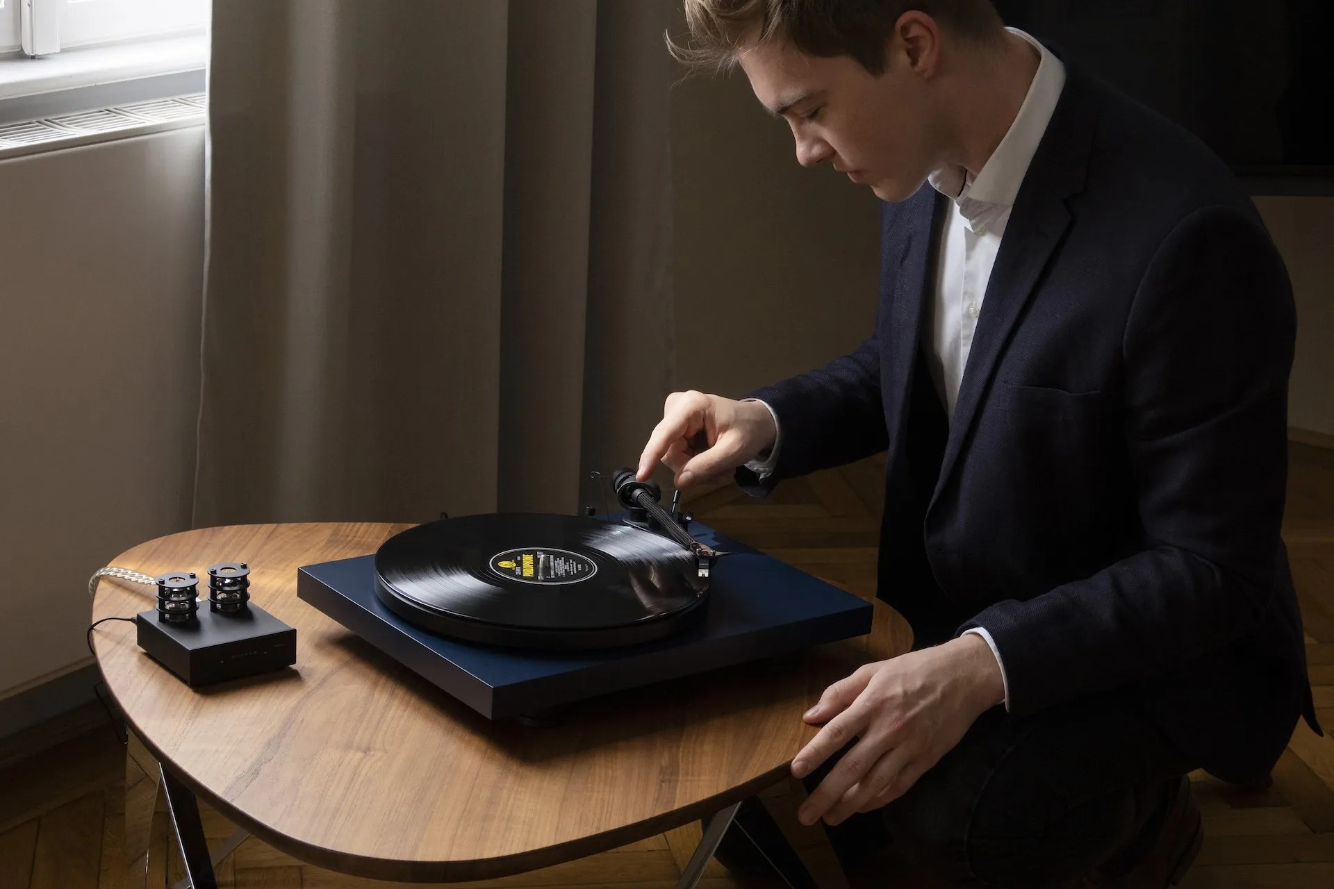 What Do You Ground Your Turntable To?