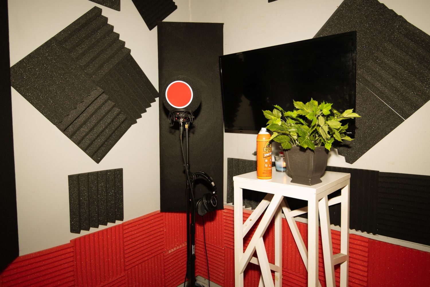 What Does Soundproofing Bass Traps Do