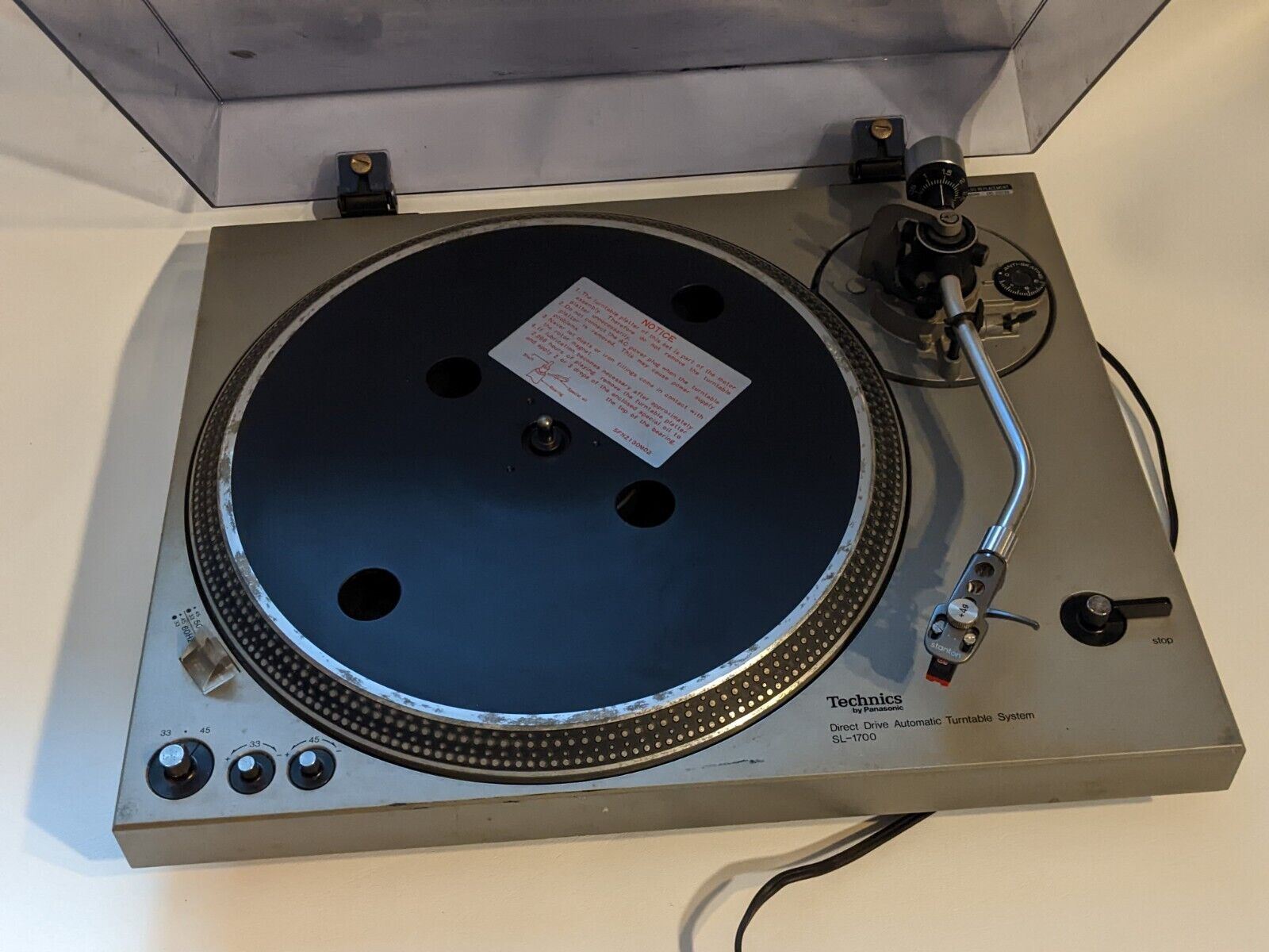 What Is An Automatic Turntable