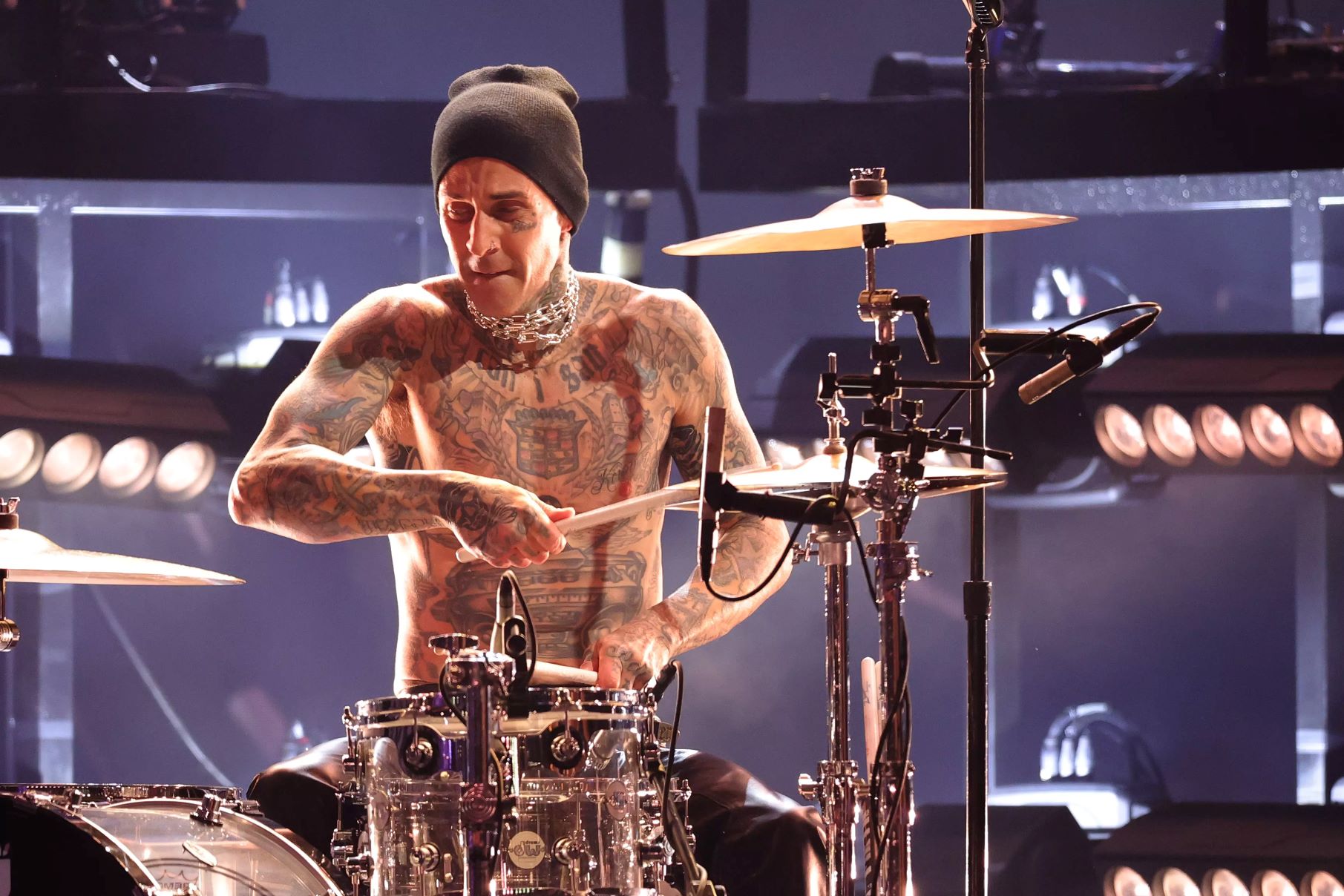 What Kind Of Drums Does Travis Barker Use