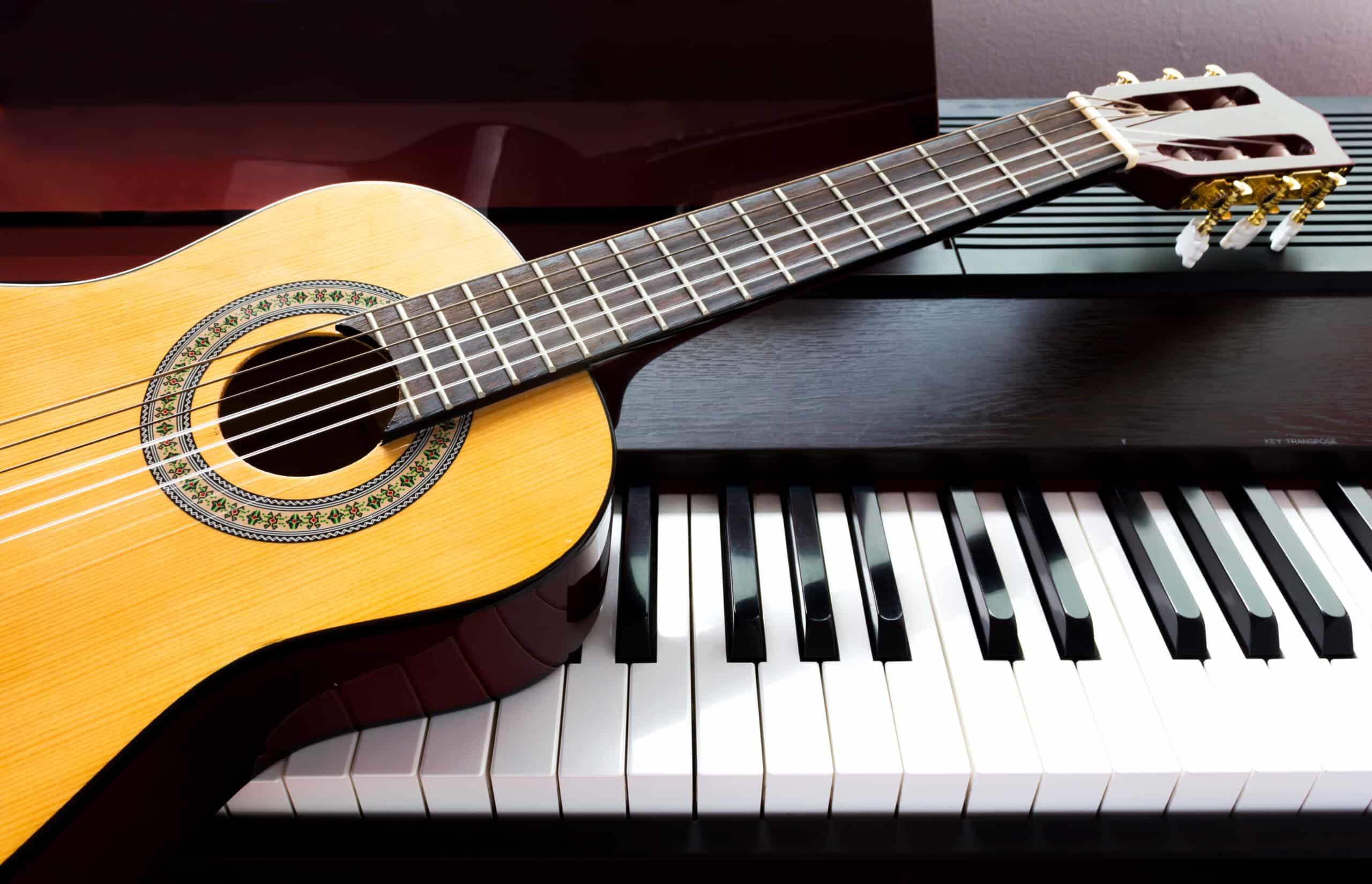 Which Is Easier To Learn: Piano Or Guitar