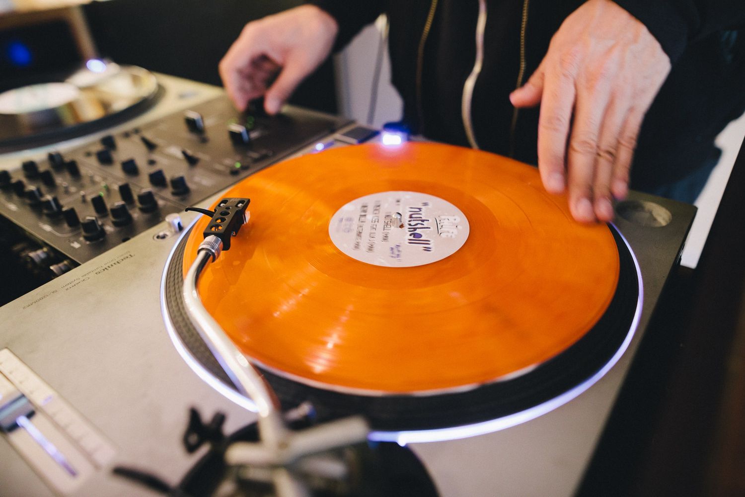 Which Turntable Is Best For Scratching