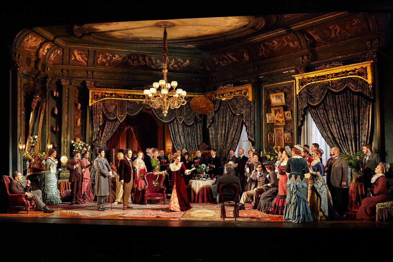 Who Wrote The Opera La Traviata