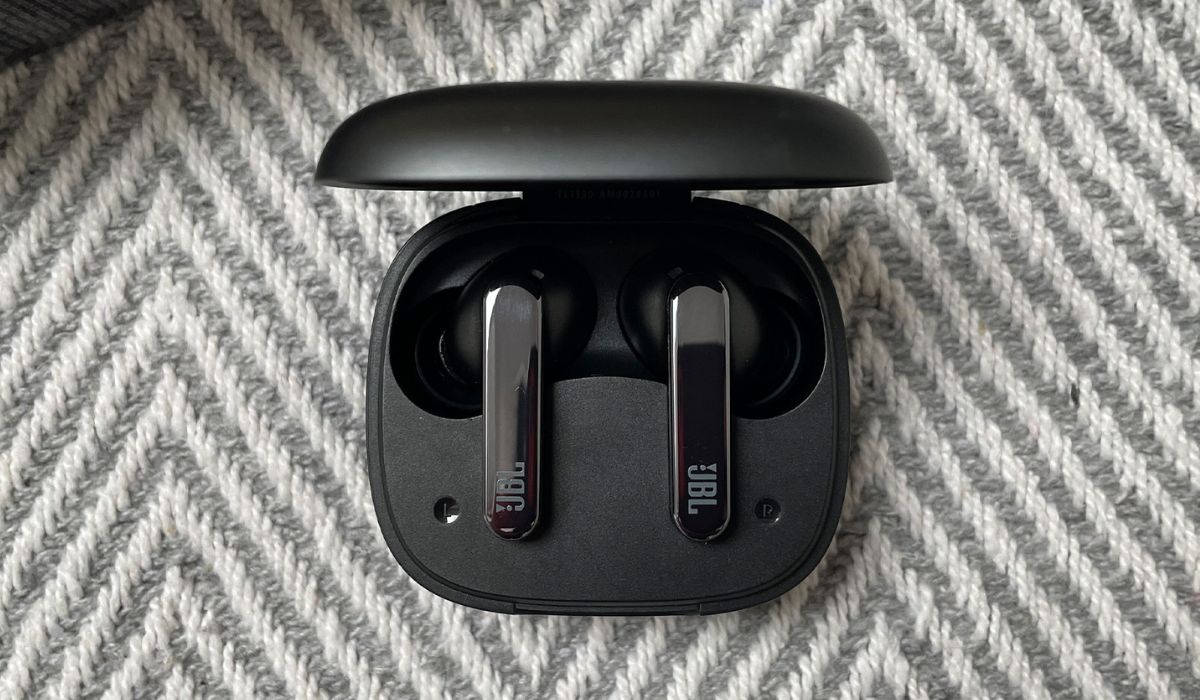 Why Won T My Jbl Earbuds Connect To Iphone