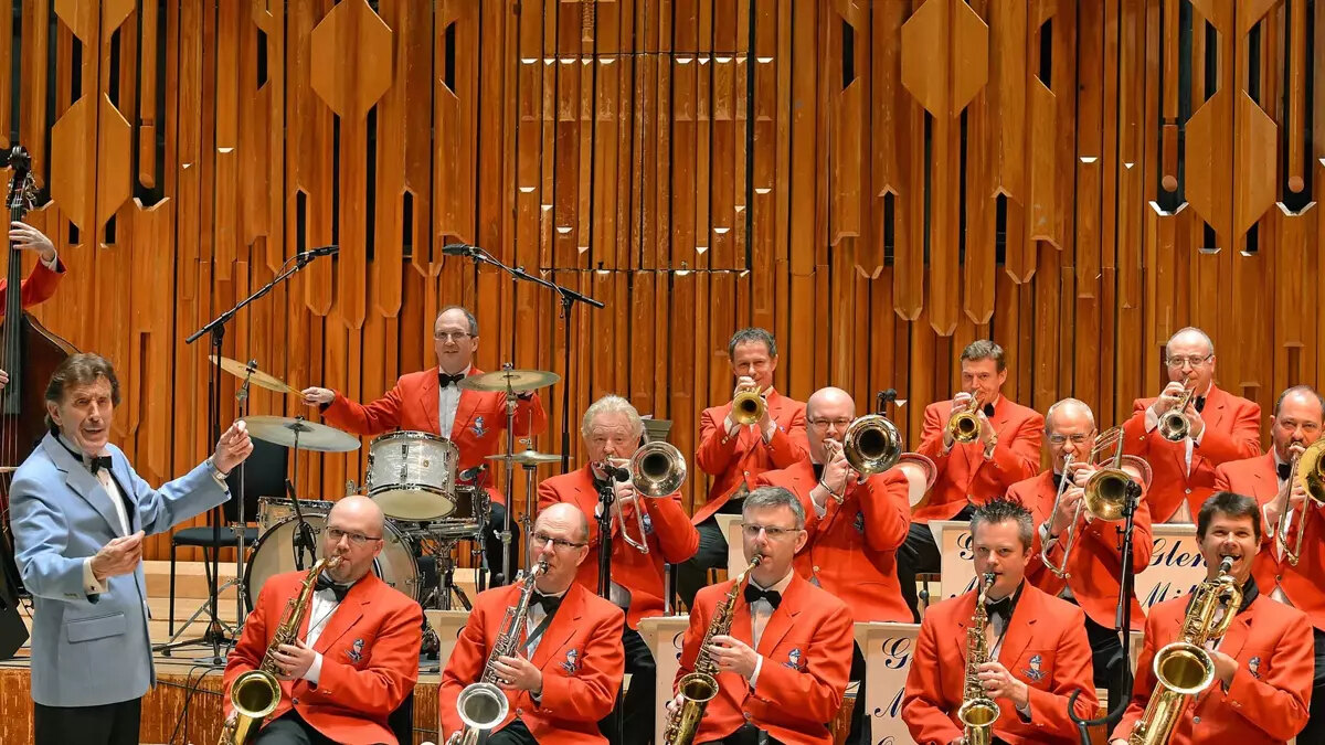How Long Is The Glenn Miller Orchestra Show?