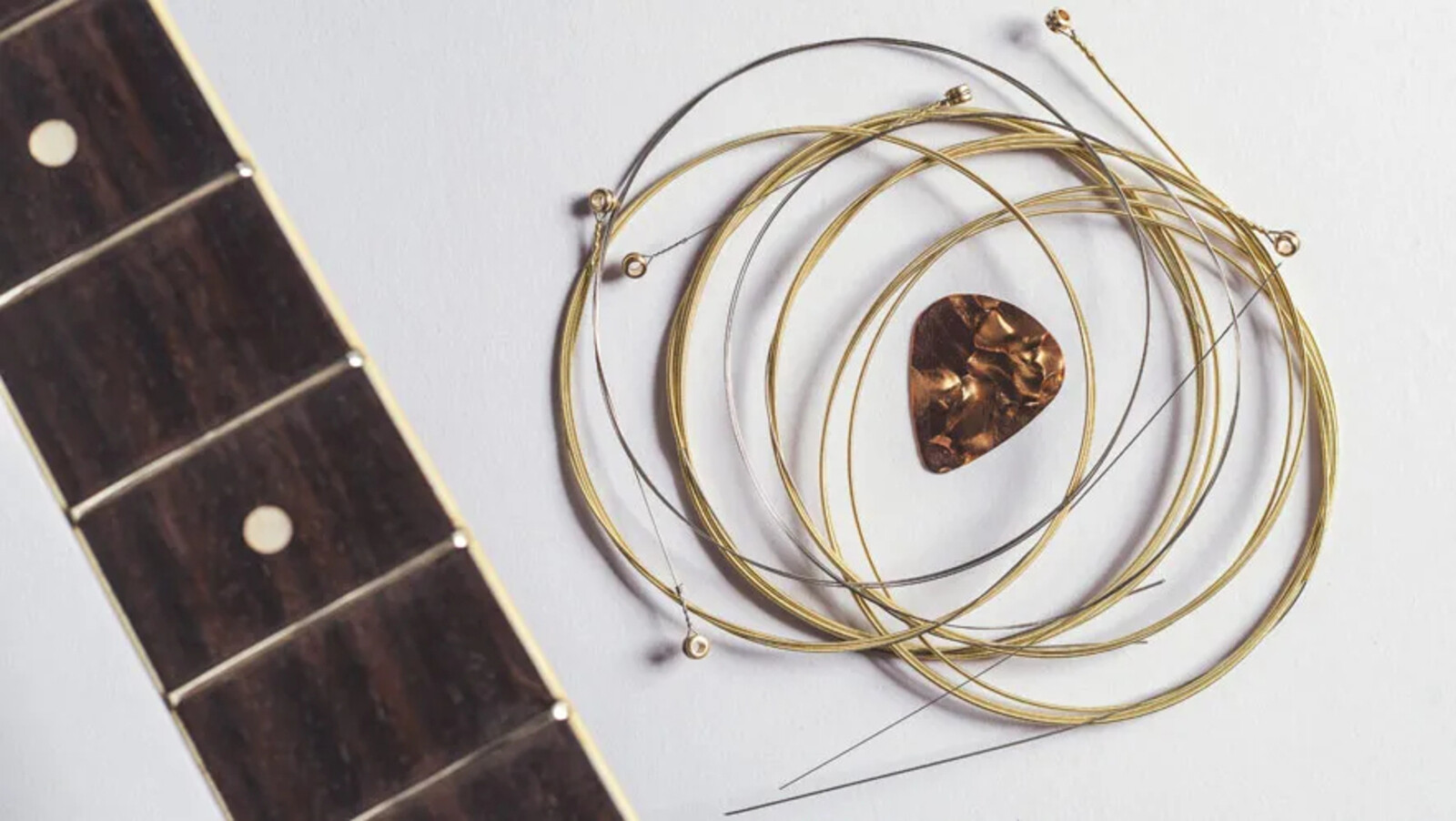 How To Choose The Right Acoustic Guitar Strings