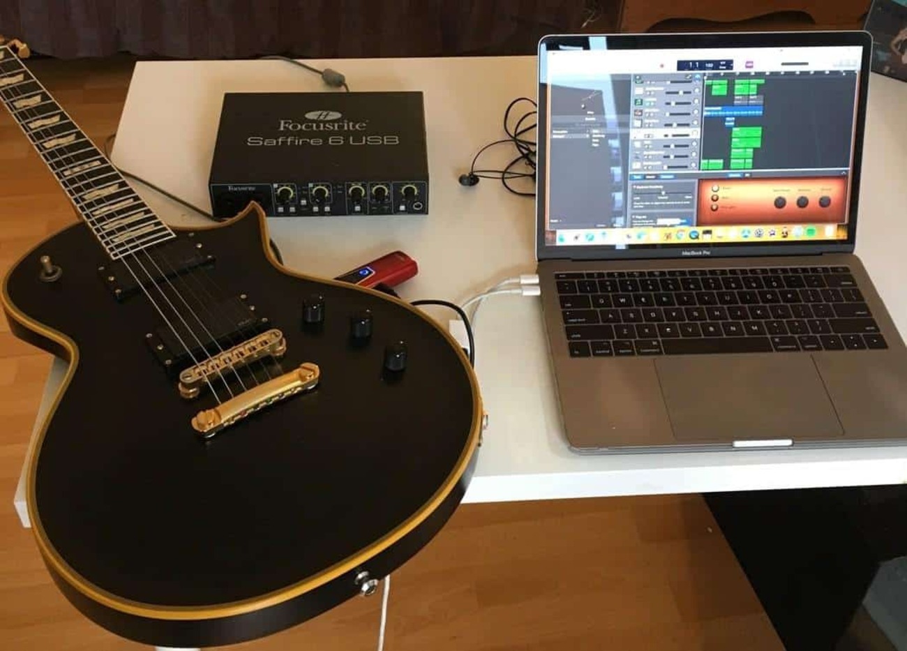 How To Connect A Guitar To Garageband