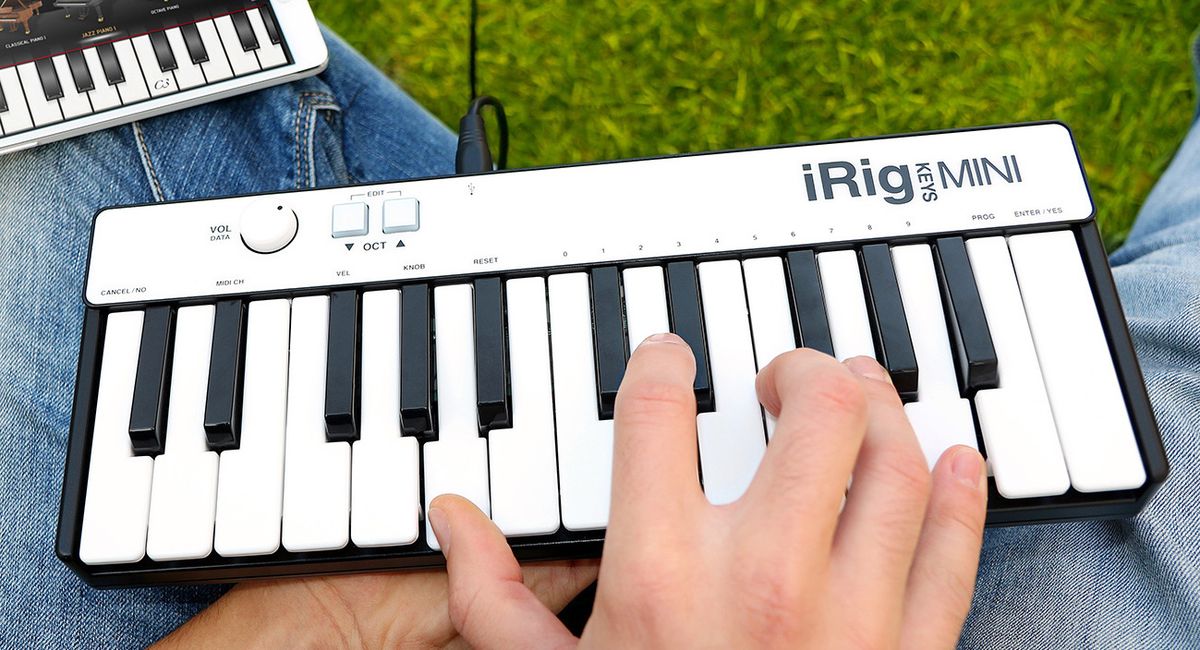 How To Connect MIDI Keyboard To IPhone Without The Lightning Adapter