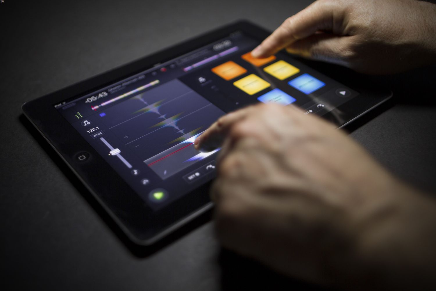 What Is The Best DJ App For IPad 2