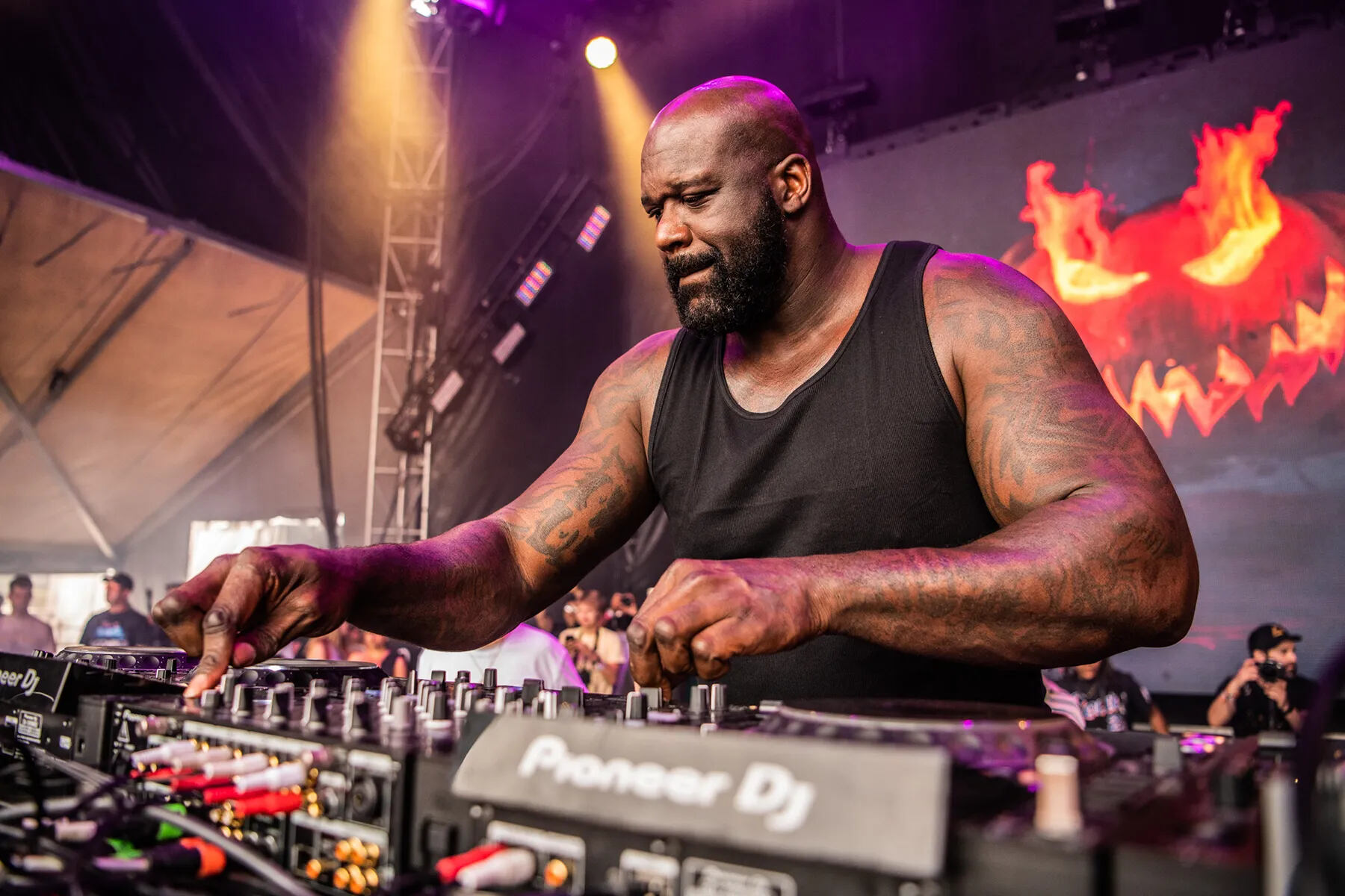What Kind Of Music Does Shaq DJ?