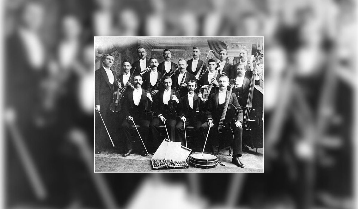 What Was The Typical Size Of The Late Nineteenth-Century Orchestra?