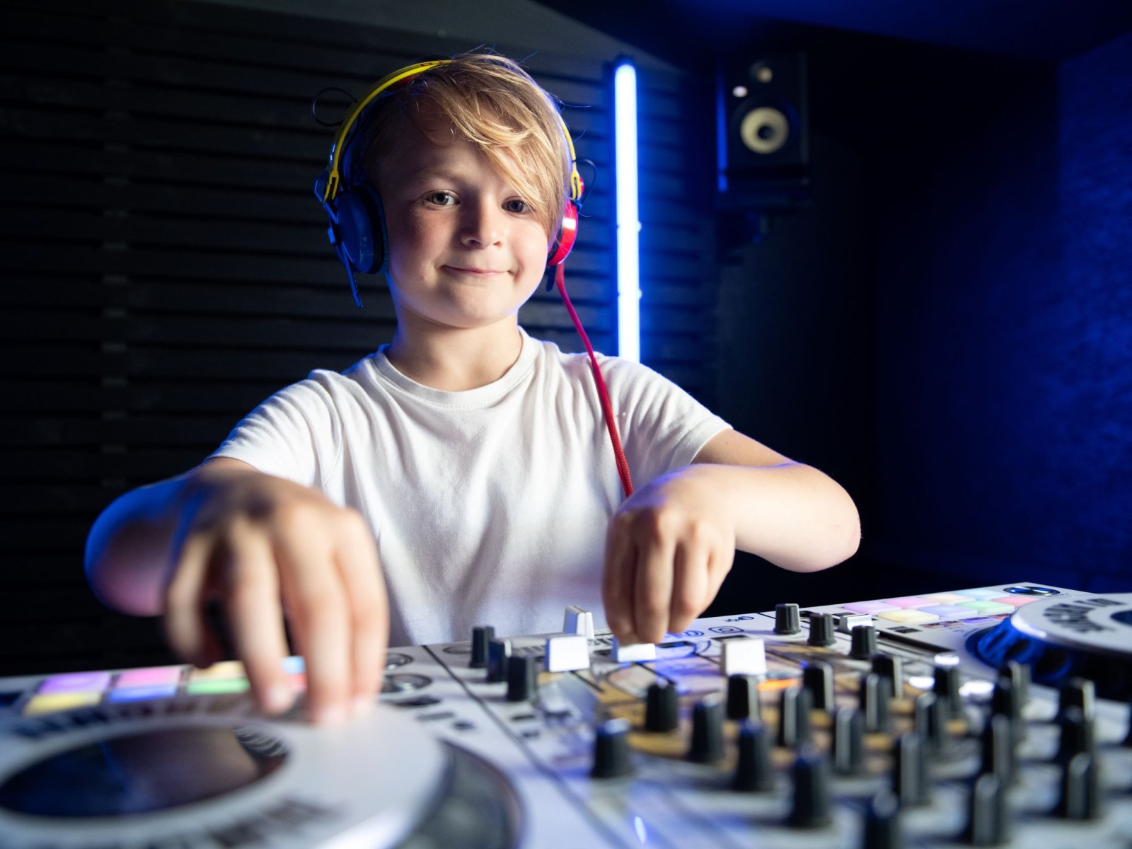 Who Is The Youngest DJ