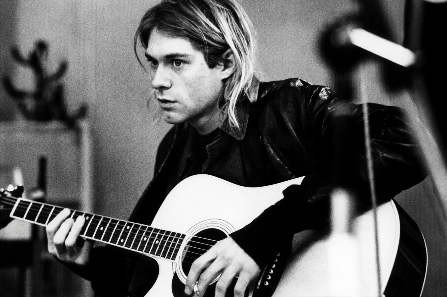 Who Led The Band Nirvana As A Singer, Songwriter, And Guitarist?