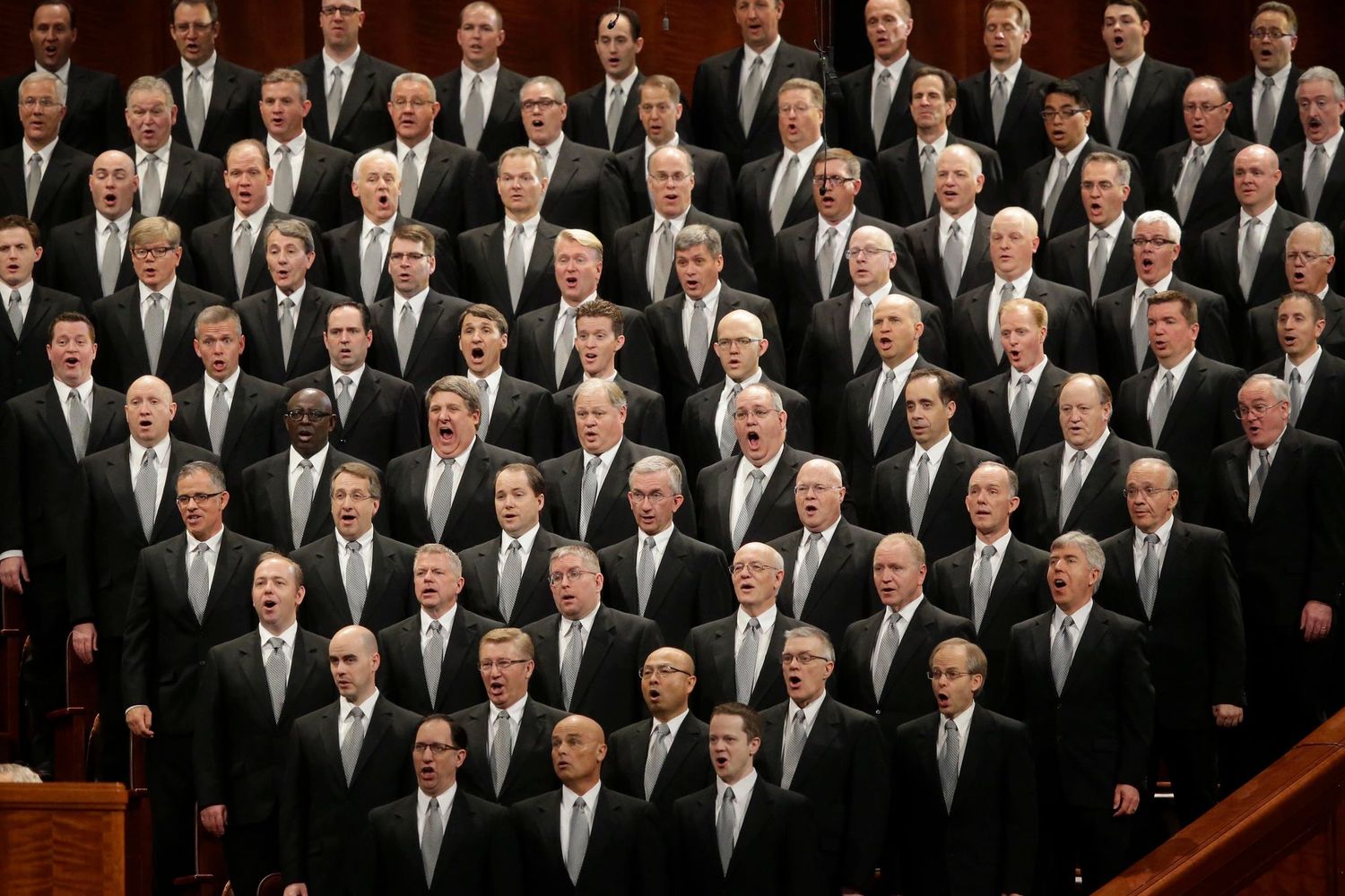 Why Was Mormon Tabernacle Choir Wearing Plaid?