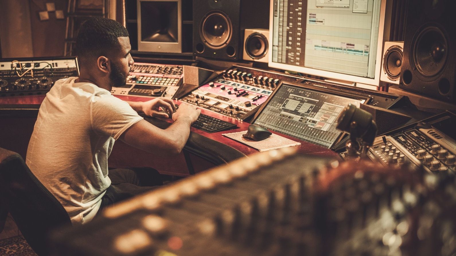 How To Be A Successful Sound Engineer