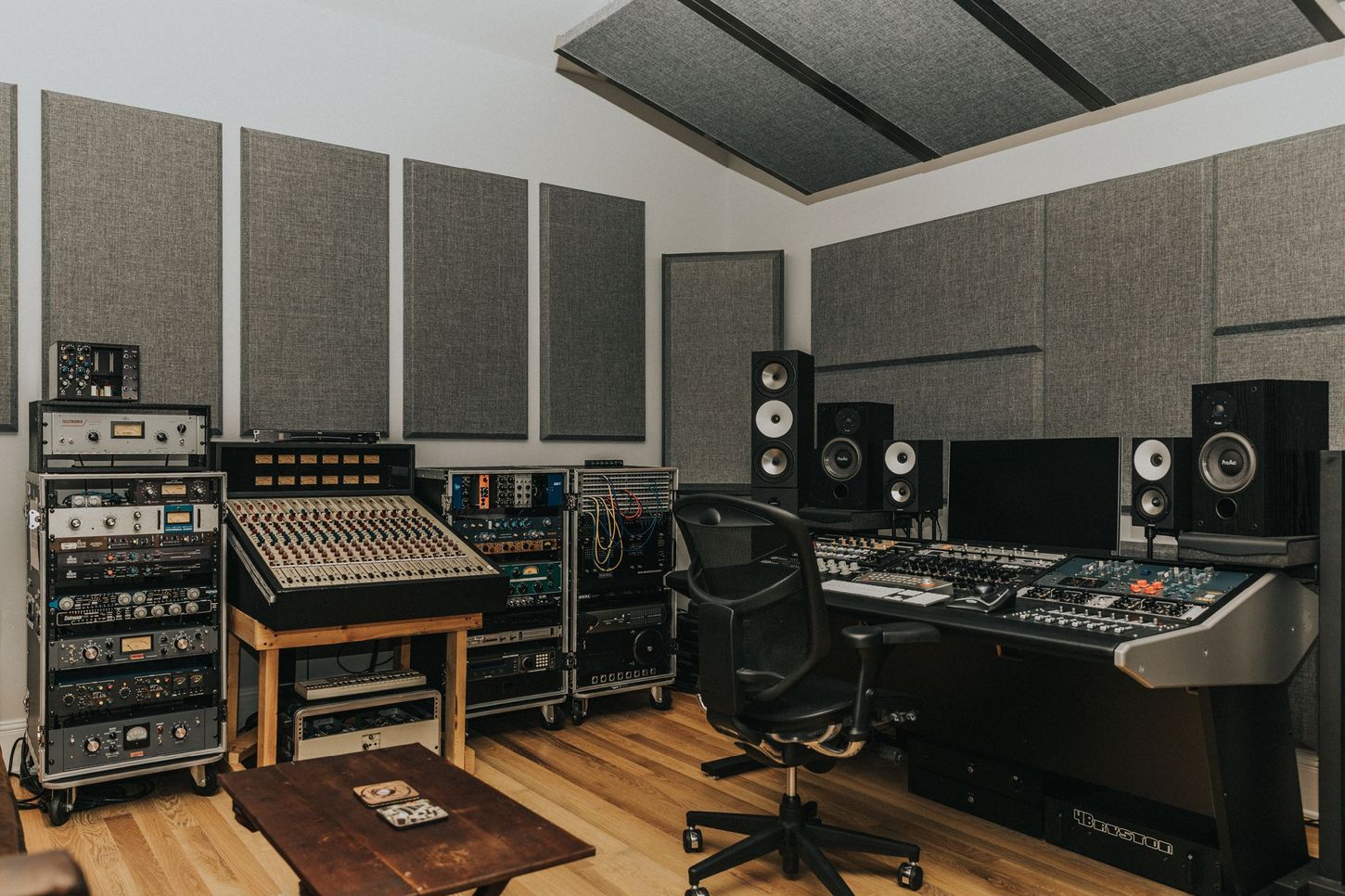 How To Perform Acoustic Treatment