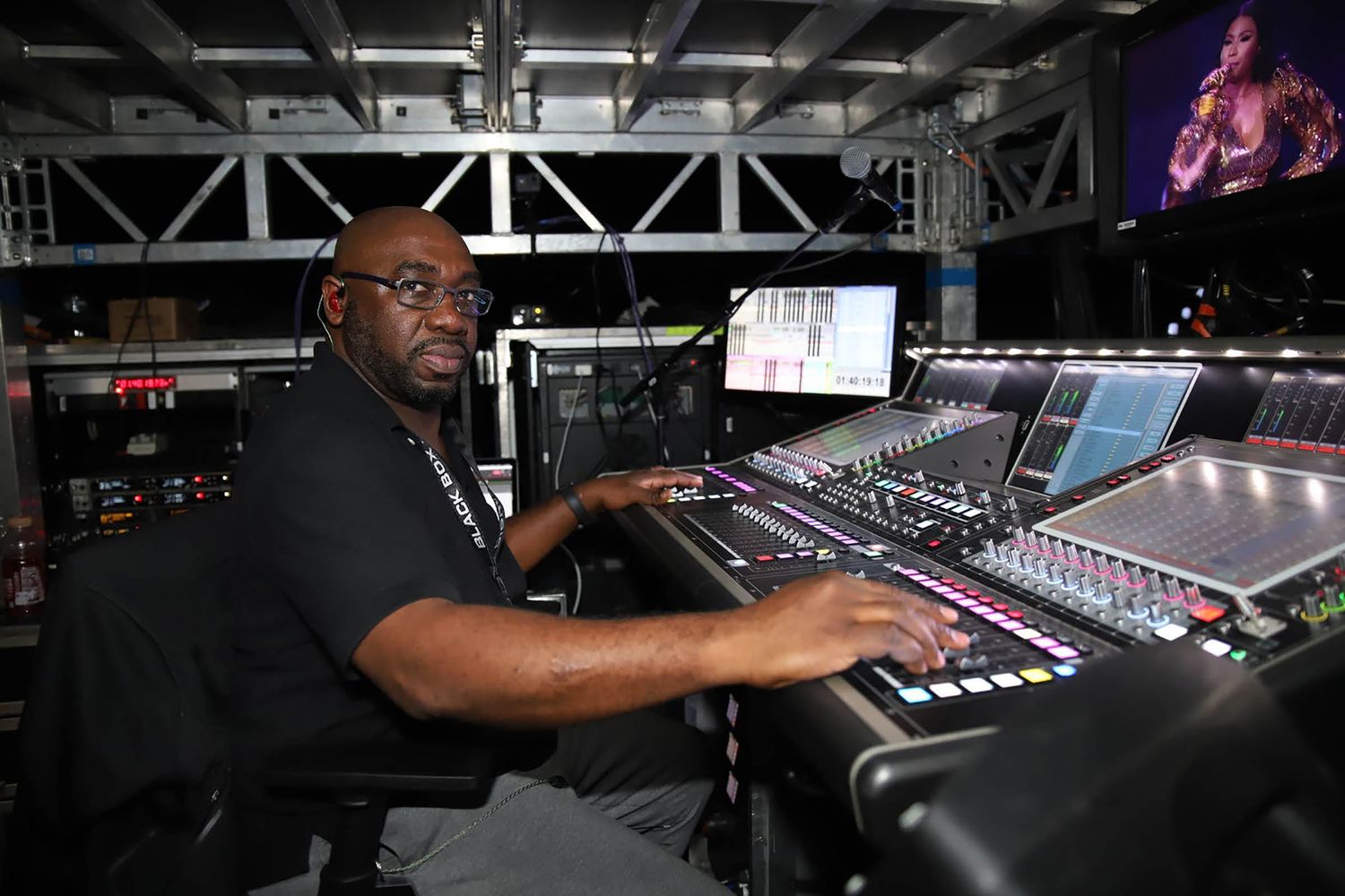 What Does A Touring Sound Engineer Make