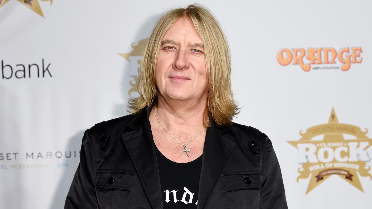 Who Is The Lead Singer Of Def Leppard