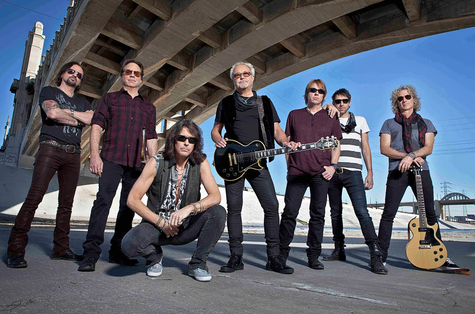 Who Is The Lead Singer Of Foreigner